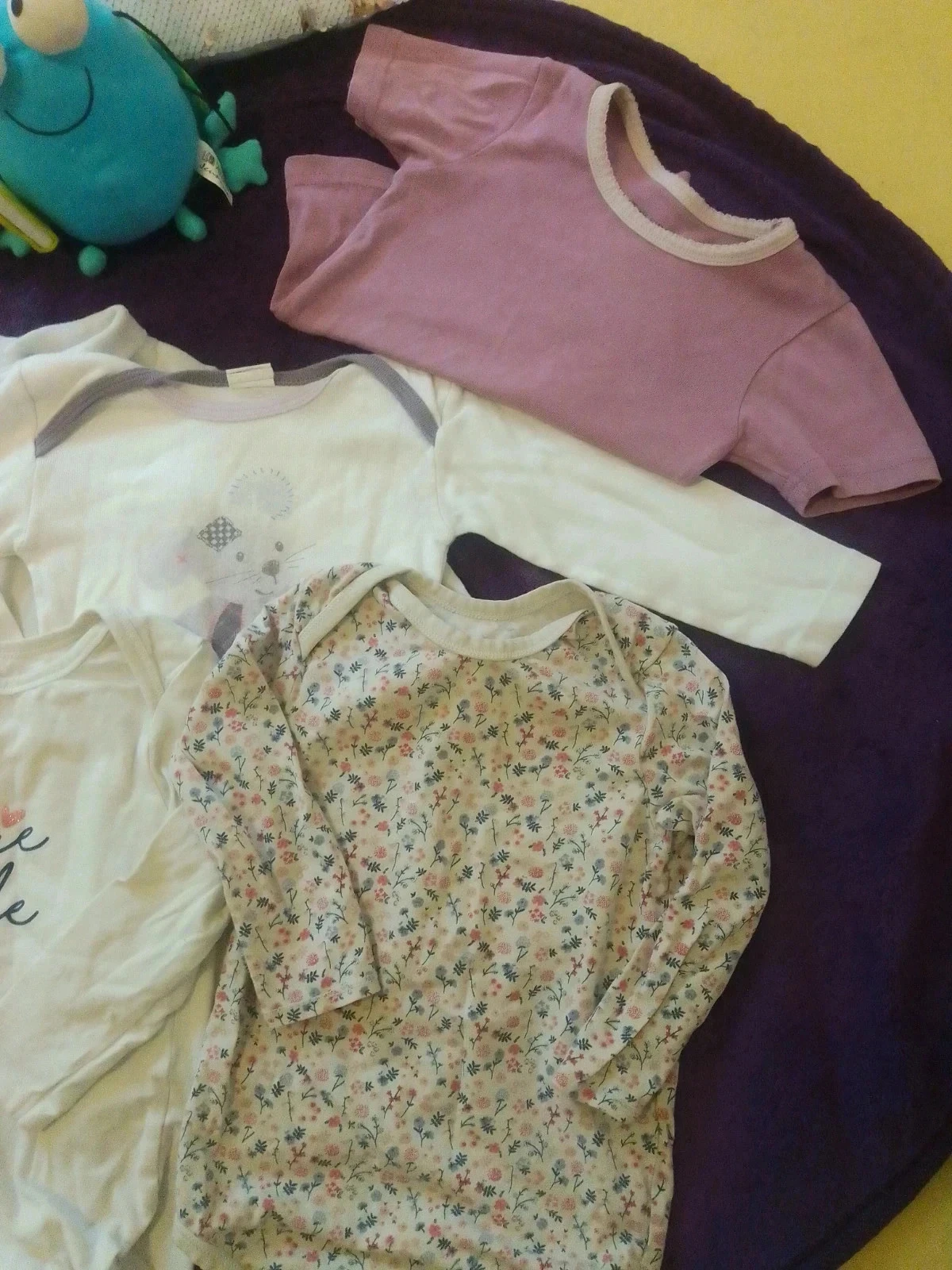 Lot de 5 pièces multimarques 23 mois – photo 3